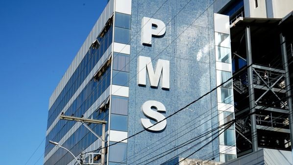 Remuneração pode chegar a R$ 41 mil mensais.  Tem oportunidades para médicos, professores, jornalista, agente administrativo, engenheiro, assistente administrativo, entre outros postos