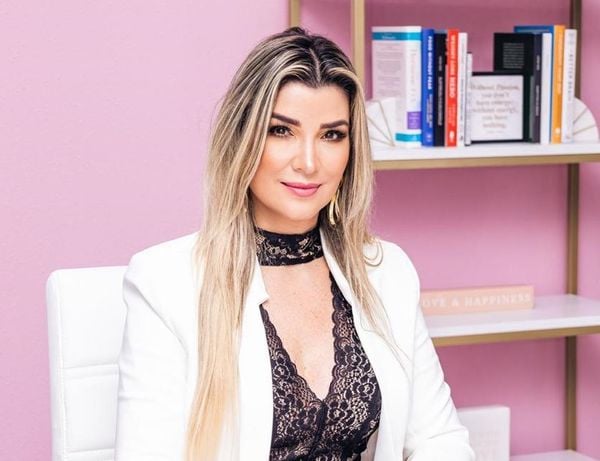 Flávia Palombini 