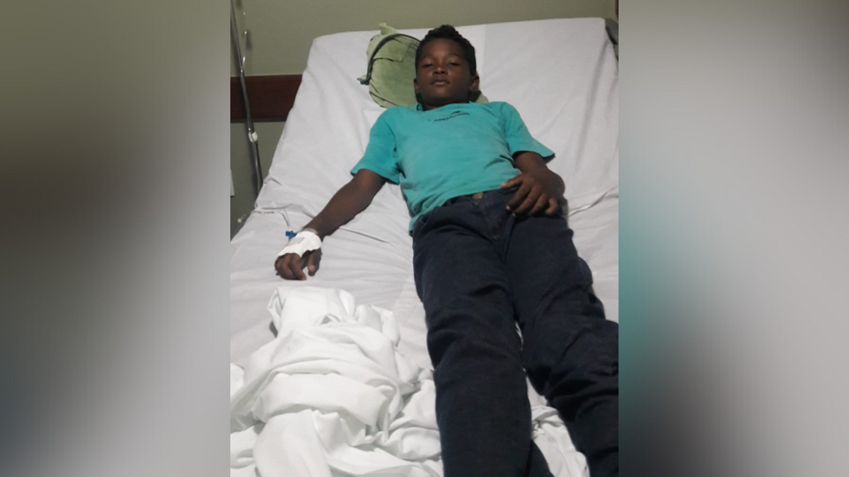 Keules Cristina e Ítalo no Hospital por Arquivo pessoal