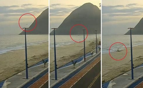 Imagens de câmera de videomonitoramento mostram a aproximação da aeronave no fim da tarde desta quarta-feira (10), na orla de Maricá (RJ)