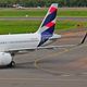 Imagem - Piloto da Latam desiste de decolagem ao descobrir que avião tinha passageiro de outro voo