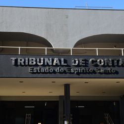 Autores do pedido acatado pelo TCES dizem que tiveram contrato rescindido pela prefeitura, em janeiro deste ano, sem direito a ampla defesa