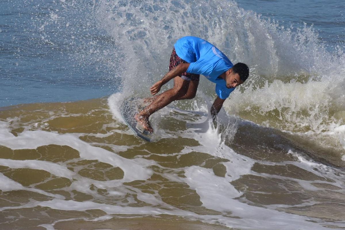 Capixaba Romário de Sousa conquista título brasileiro de Skimboard por Carlos Alberto Silva