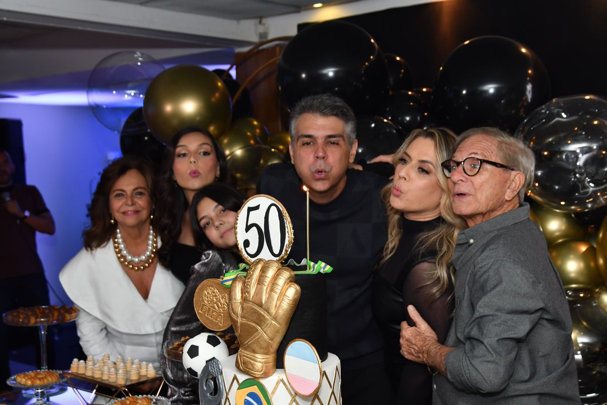Pierre Almeida celebra 50 anos 