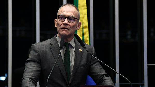 Projeto de lei, de autoria do senador capixaba, propõe ampliar de três para cinco anos para crimes mais leves. Parlamentar falou sobre medida em entrevista à Rádio CBN Vitória