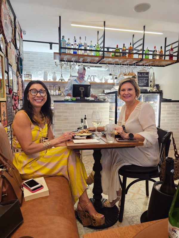 Francisca Selidonha e  Margô Devos