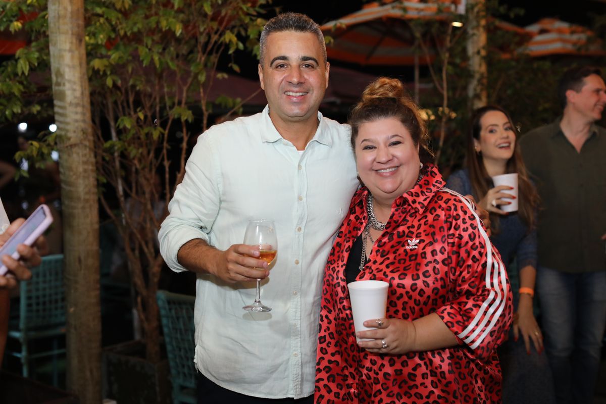 Alexandre Pinheiro e Larissa Tantan