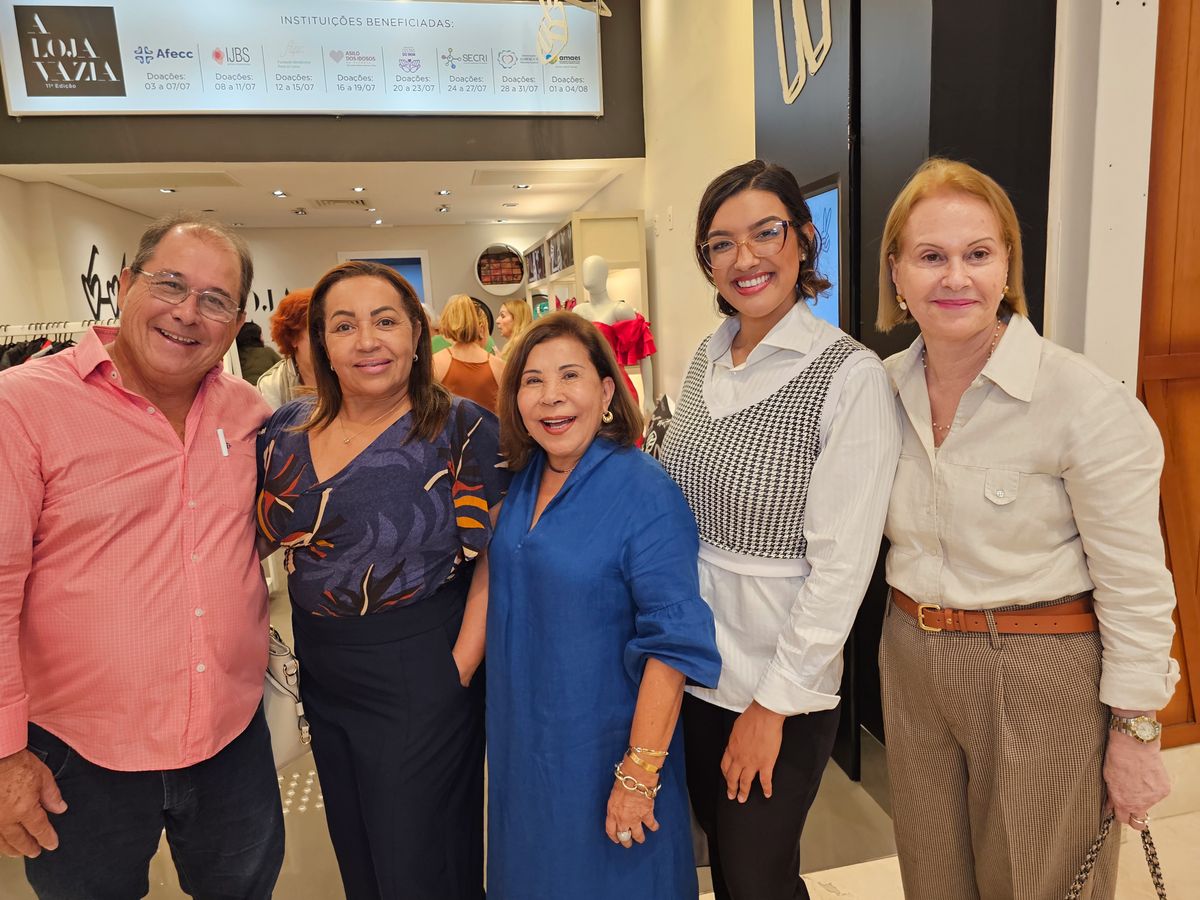 Loja Vazia recebe doações para Asilo dos Idosos