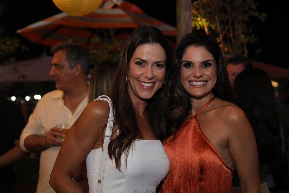 Marianne Pernambuco e Camila Resende