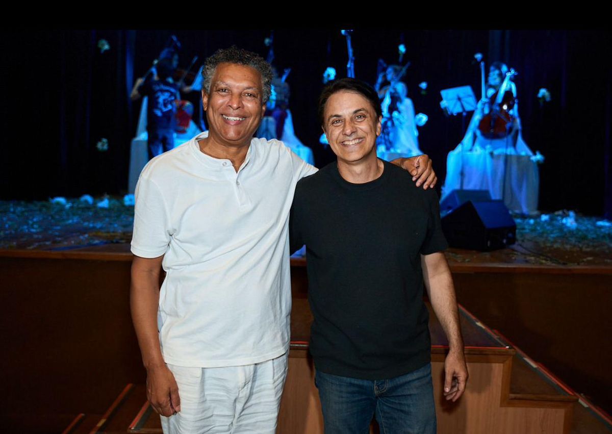 Mario Lúcio e Marcelo Lages no show Independence Tour em que comemorou os 26 anos do Movive na Casa da Música Sônia Cabral