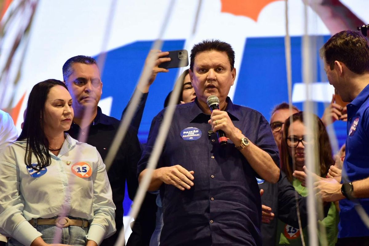 Convenção do MDB oficializa Euclério Sampaio como candidato à reeleição pela Prefeitura de Cariacica. Evento teve apoio do governador Renato Casangrande, do PSB, e formaliza Shymenne Benevicto como vice na chapa por Carlos Alberto Silva