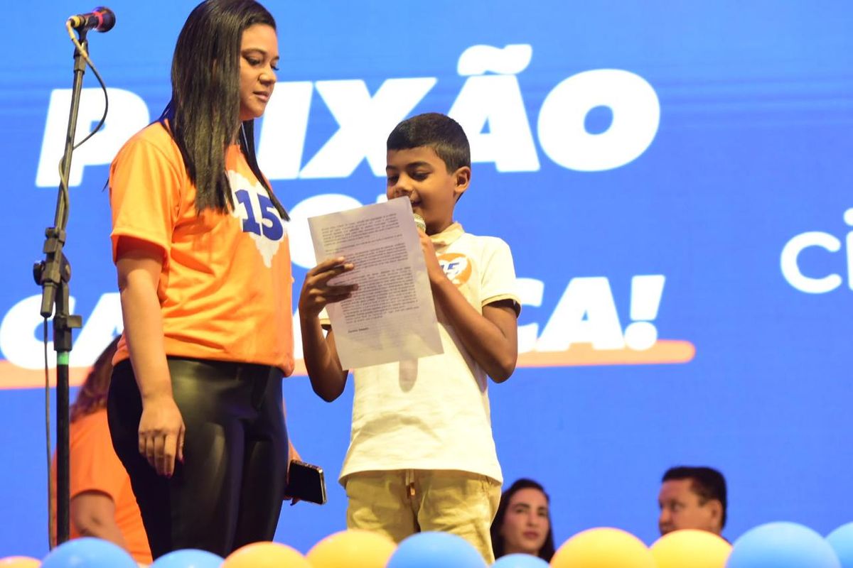 Convenção do MDB oficializa Euclério Sampaio como candidato à reeleição pela Prefeitura de Cariacica. Evento teve apoio do governador Renato Casangrande, do PSB, e formaliza Shymenne Benevicto como vice na chapa por Carlos Alberto Silva