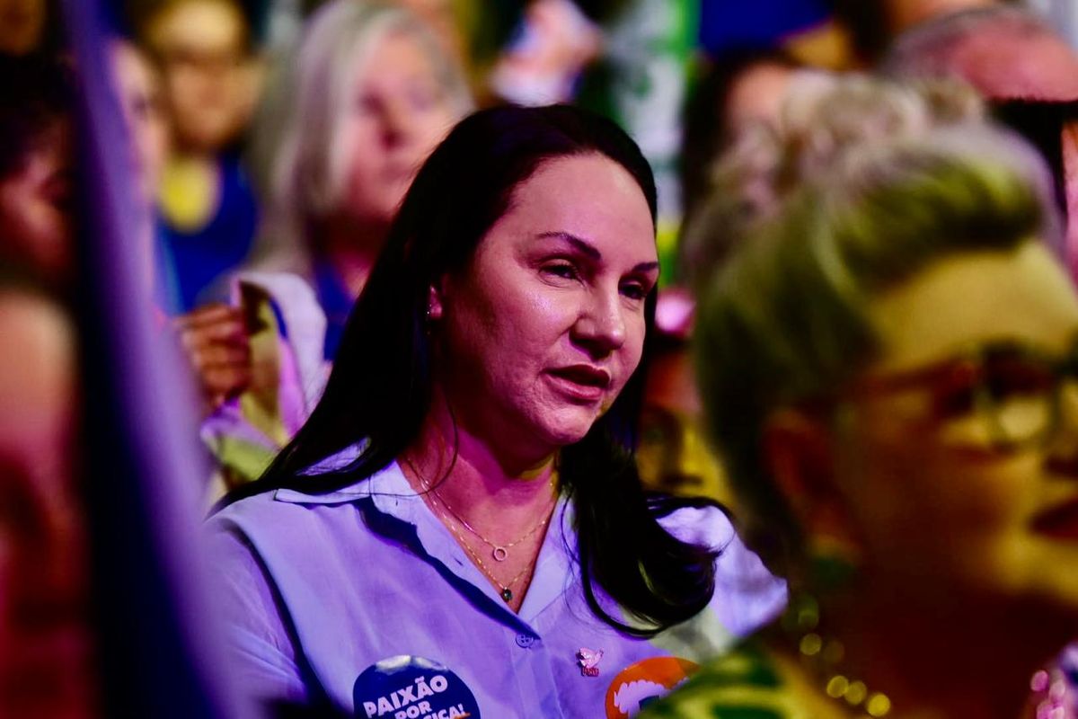 Convenção do MDB oficializa Euclério Sampaio como candidato à reeleição pela Prefeitura de Cariacica. Evento teve apoio do governador Renato Casangrande, do PSB, e formaliza Shymenne Benevicto como vice na chapa por Carlos Alberto Silva