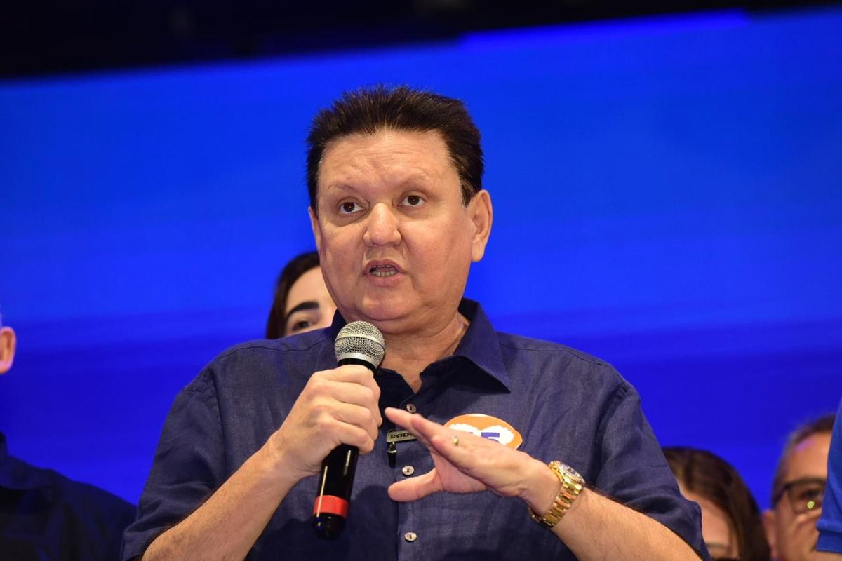Convenção do MDB oficializa Euclério Sampaio como candidato à reeleição pela Prefeitura de Cariacica. Evento teve apoio do governador Renato Casangrande, do PSB, e formaliza Shymenne Benevicto como vice na chapa por Carlos Alberto Silva