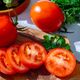 Imagem - Melhora a visão e ajuda a emagrecer: benefícios do tomate