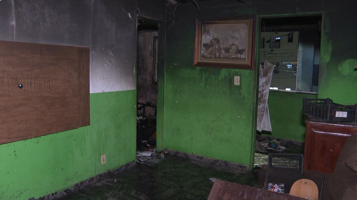 Casa pega em Vila Velha e morador perde tudo por Pablo Campos