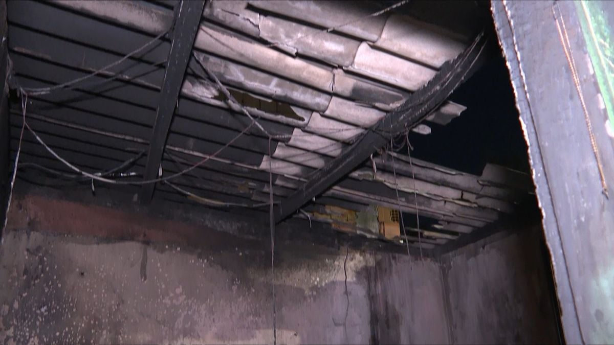 Casa pega em Vila Velha e morador perde tudo por Pablo Campos