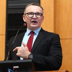 Decisão do ministro Francisco Falcão reforma o entendimento do TJES, que havia rejeitado a petição inicial e interrompido o processo antes mesmo da fase de produção de provas