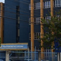 O valor será repassado pelo governo em folha, de forma programada, sem necessidade de qualquer ação por parte do segurado.