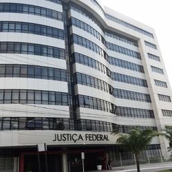 Há vagas para professor, juiz substituto, contador, psicólogo, eletricista, agente comunitário de saúde, médico veterniário, servente, entre outros postos