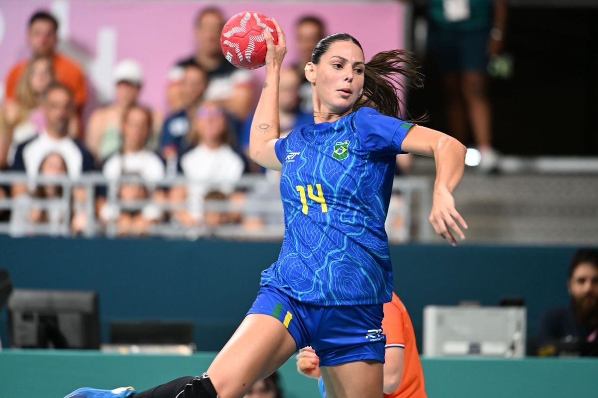 Ana Claudia Bolzan fez uma boa partida com a camisa do Brasil diante da Holanda