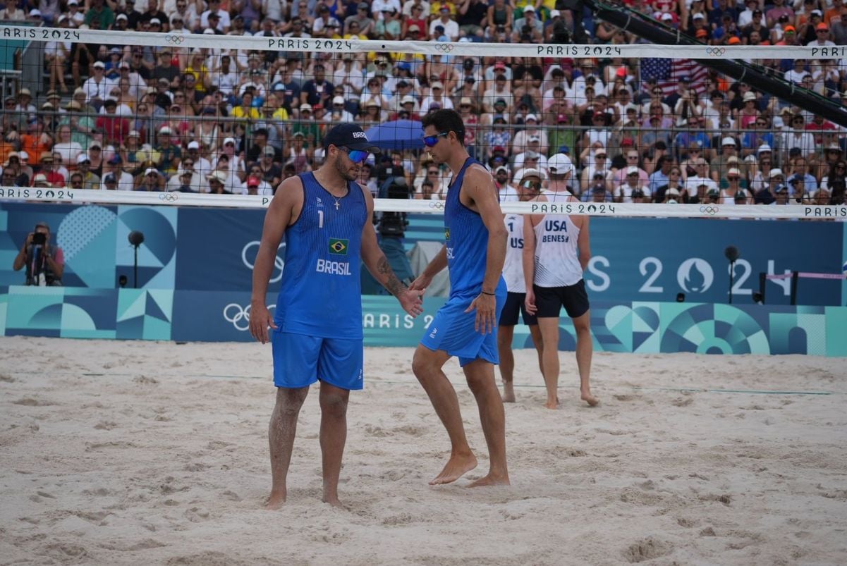 André Stein e George perdem no vôlei de praia