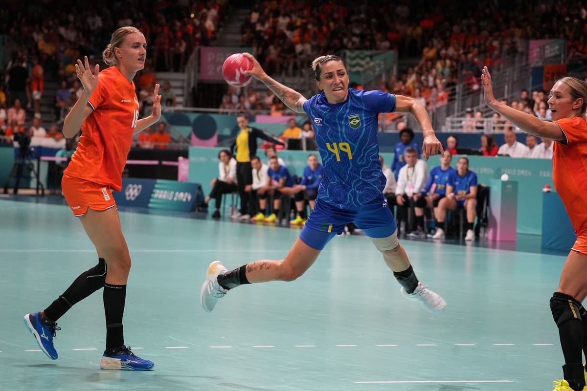 Partida de handball entre Brasil e Holanda nas Olimpíadas de Paris 2024 por Vitor Jubini