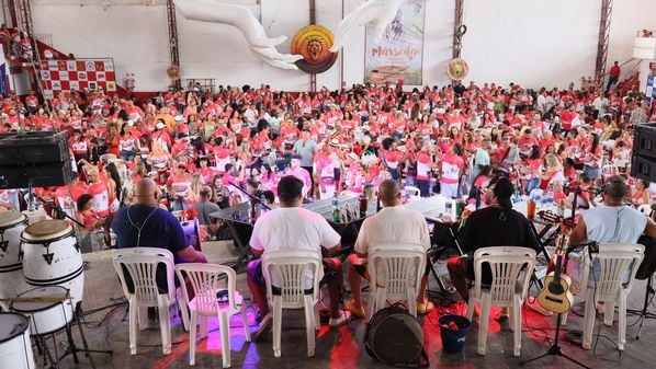 Três agremiações já confirmaram as atrações dos eventos e começaram a vender ingressos; confira