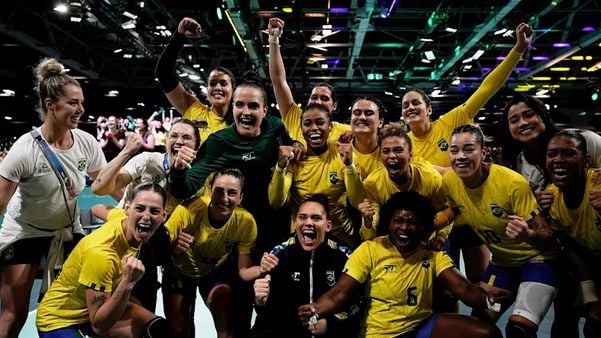 A seleção feminina superou Angola e segue adiante no handebol feminino