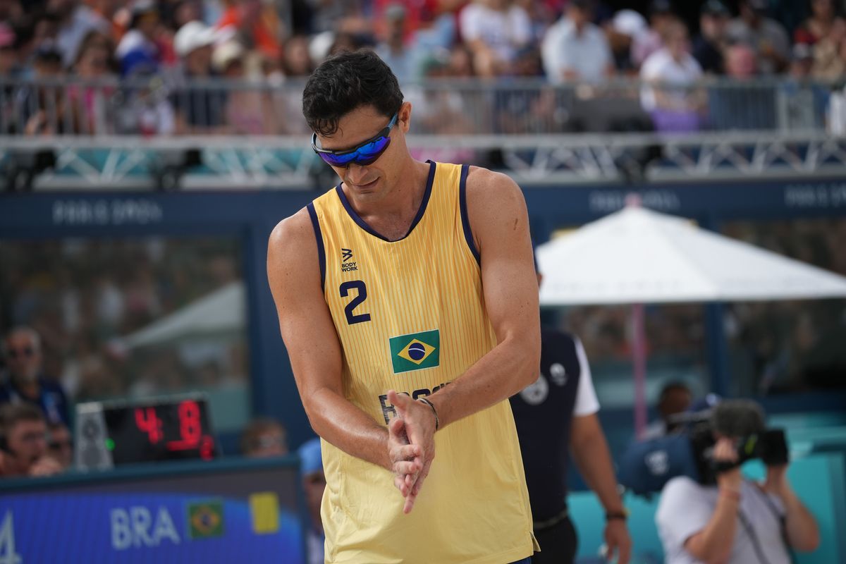 André e George perdem para dupla da Alemanha e são eliminados por Vitor Jubini