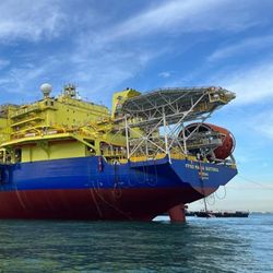 O navio plataforma Maria Quitéria é o mais novo da frota da Petrobras no Espírito Santo, com capacidade para 100 mil barris por dia