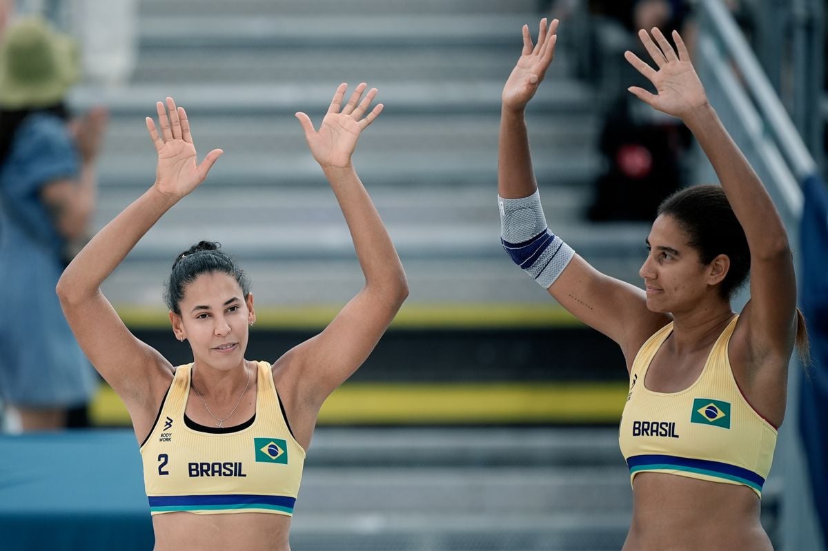 2024.08.01 - Jogos OlÃ­mpicos Paris 2024 - VÃ´lei de Praia feminino. A dupla brasileira Duda e Ana PatrÃ­cia em duelo contra as italianas Valentina Gottardi e Marta Menegatti. Foto: Alexandre Loureiro/COB