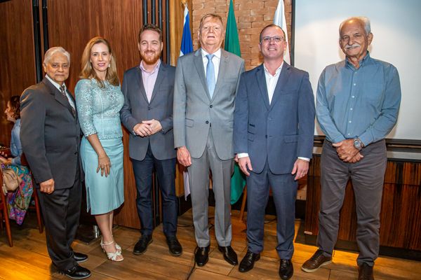 Geraldo Diório, Roberta Bonelli, Vitor de Angelo, Moacir Lellis, Bruno Loyola Del Caro e Artelírio Bolsanello, presidente do CEE