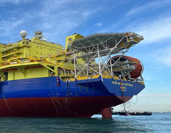 Navio-plataforma Maria Quitéria chega ao Brasil