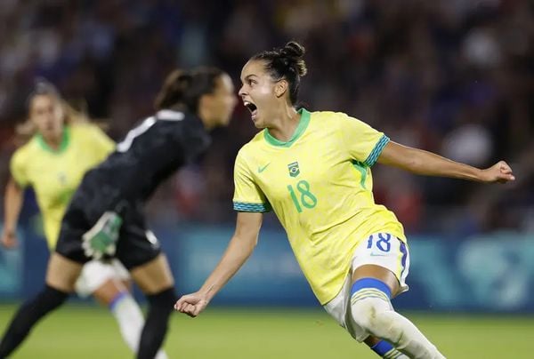 Gabi Portilho fez o gol da classificação da seleção à semifinal do futebol em Paris