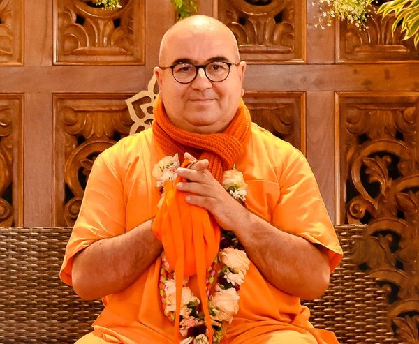 Chandramukha Swami figura entre os principais líderes hare krishnas do Brasil