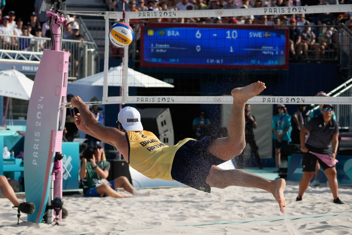 A dupla do ES formada por Evandro e Arthur foi eliminada nas quartas de final em Paris  por Vitor Jubini