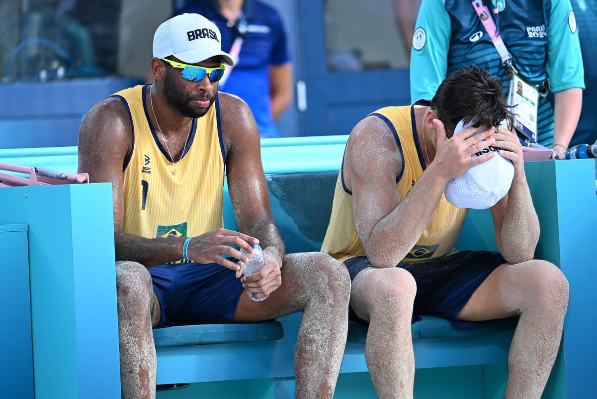 A dupla do ES formada por Evandro e Arthur foi eliminada nas quartas de final em Paris  por Vitor Jubini