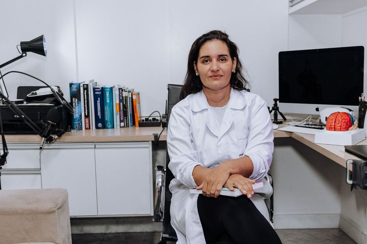Especializada em reabilitação cognitiva e neurofeedback, a neuropsicóloga Bruna Bona atende pacientes de diversas faixas etárias em Vitória