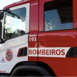 Buscas continuam com equipe de mergulho na manhã desta segunda-feira (5); rapaz de 23 anos estava no local com a família
