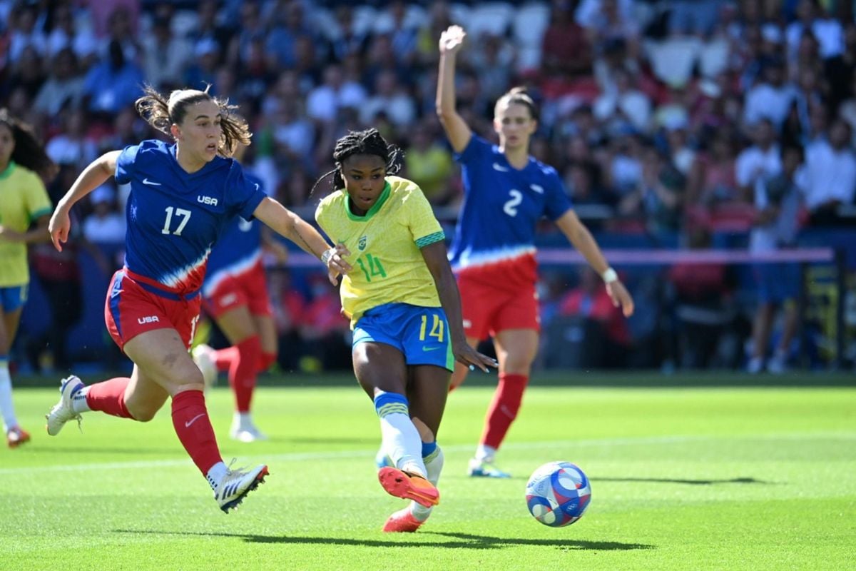 Brasil e Estados Unidos fazem final olímpica em Paris por Vitor Jubini / A Gazeta