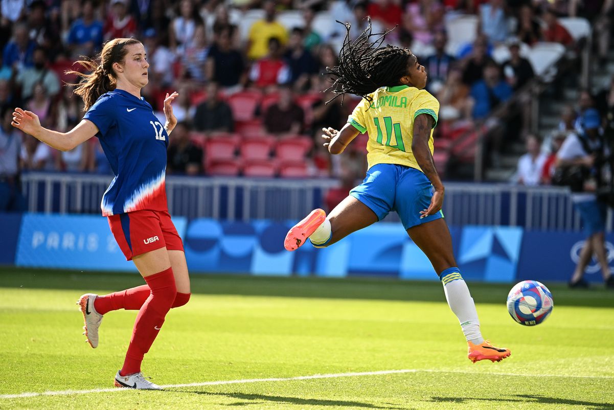 Final do futebol feminino nas olimpíadas de Paris entre Brasil e Estados Unidos por Vitor Jubini