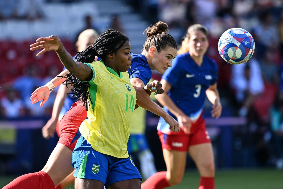 Final do futebol feminino nas olimpíadas de Paris entre Brasil e Estados Unidos por Vitor Jubini