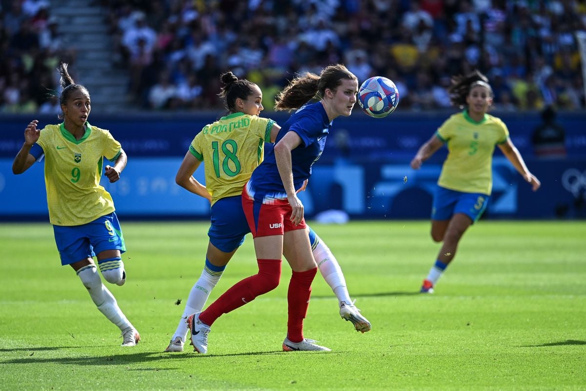 Final do futebol feminino nas olimpíadas de Paris entre Brasil e Estados Unidos por Vitor Jubini