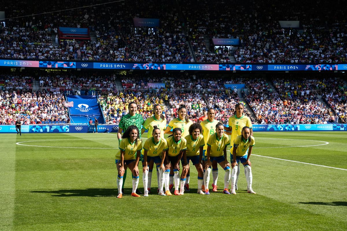 Final do futebol feminino nas olimpíadas de Paris entre Brasil e Estados Unidos por Vitor Jubini