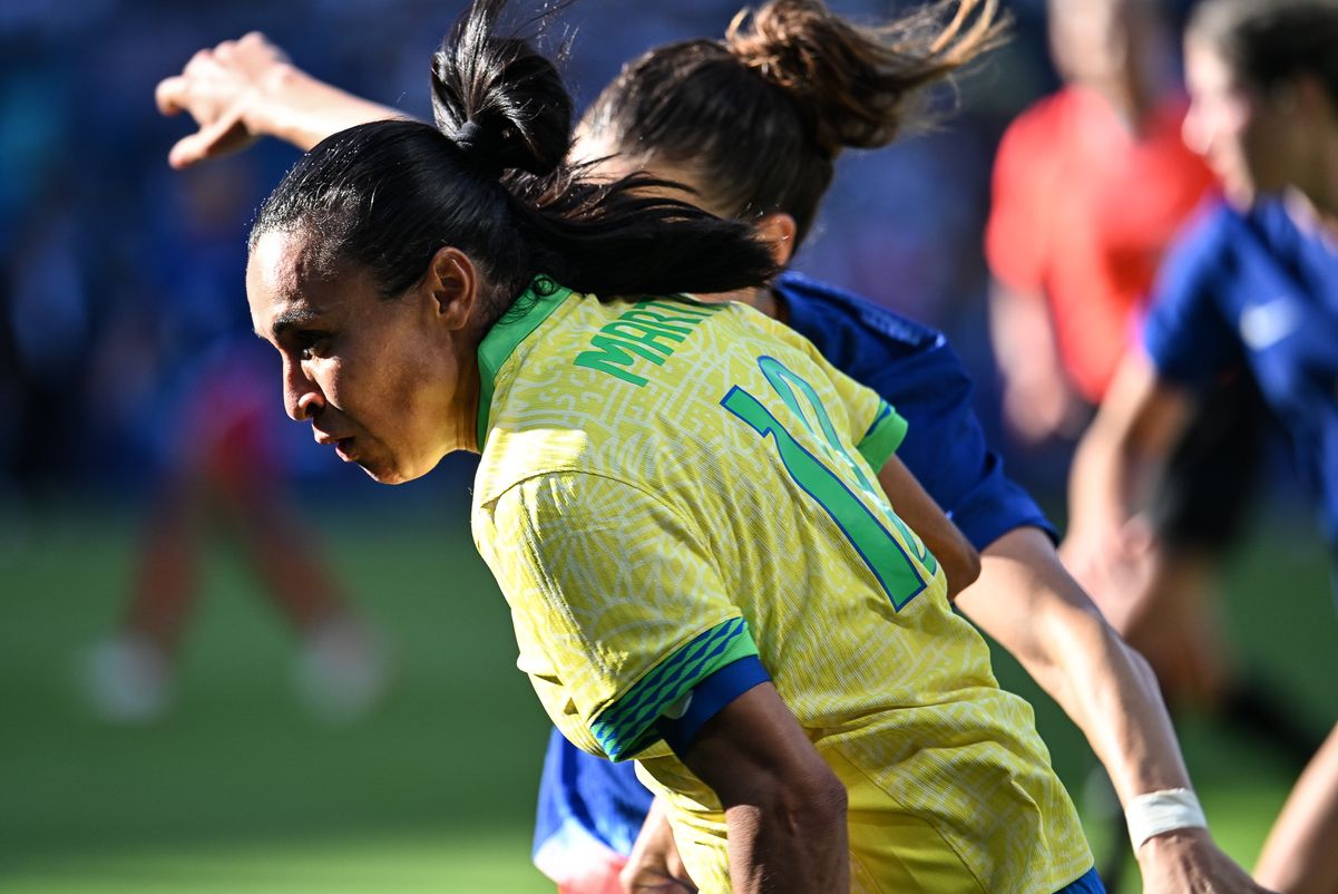 Final do futebol feminino nas olimpíadas de Paris entre Brasil e Estados Unidos por Vitor Jubini