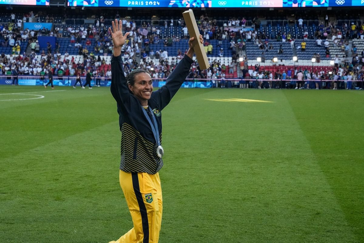 Final do futebol feminino nas olimpíadas de Paris entre Brasil e Estados Unidos por Vitor Jubini