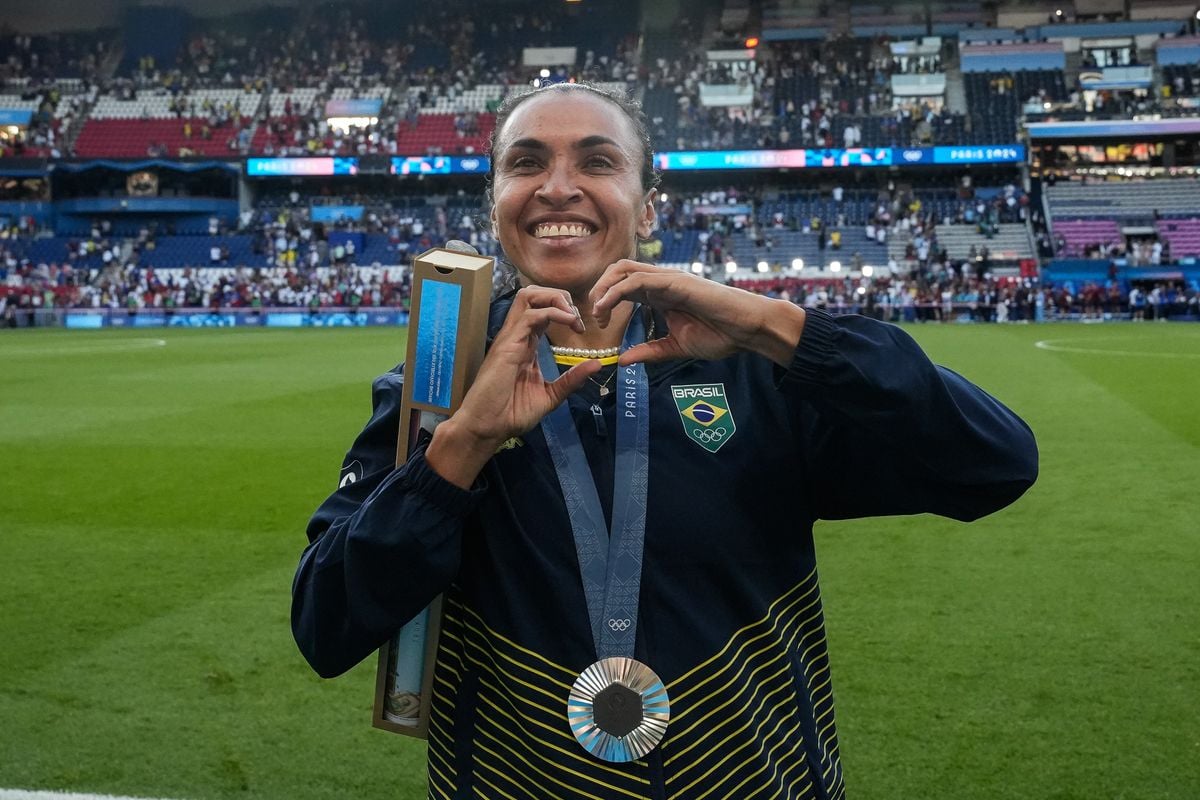 Final do futebol feminino nas olimpíadas de Paris entre Brasil e Estados Unidos por Vitor Jubini