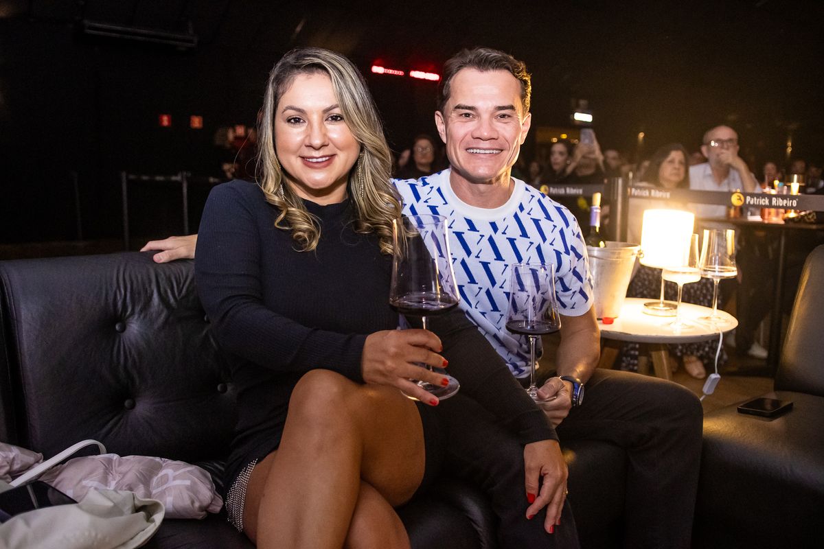 Flávia Debortoli e Aguilar Júnior