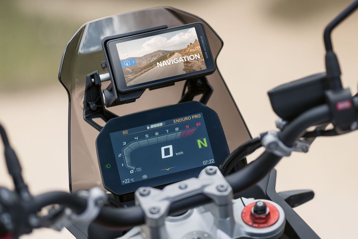 BMW Motorrad ConnectedRide Navigator